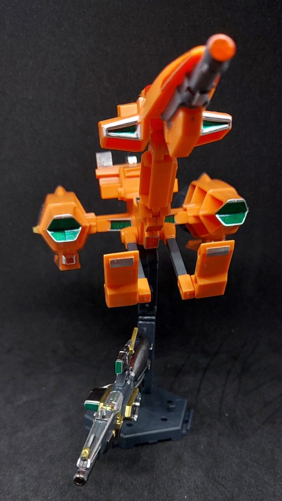 正面。間抜けですね 