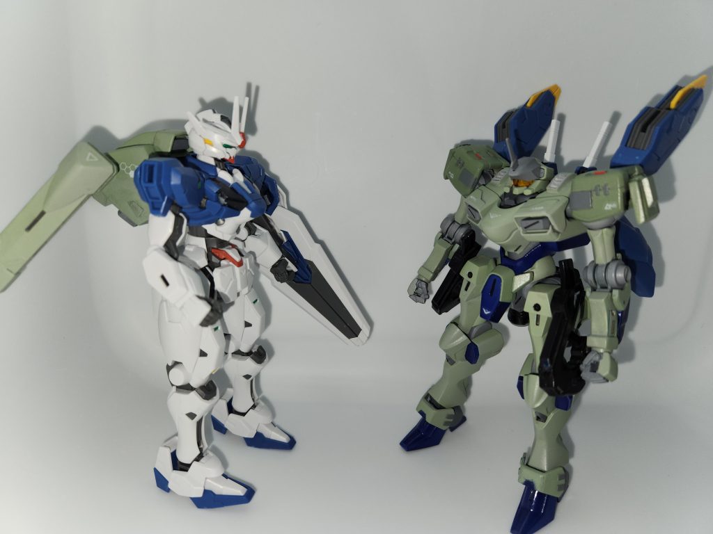 折角なのでエアリアル改とバックパックを交換してみたザウォートにエアリアルのバックパックは結構似合うけどエアリアルにザウォートの背中はゴツくて似合わないね