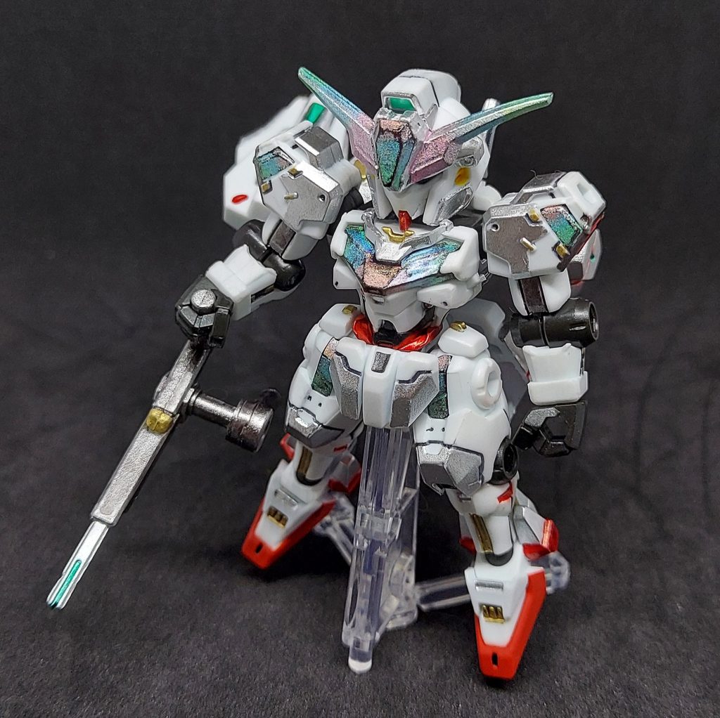 ちょい斜め上から。あとはてきとーに思い付いたとこ追加したりして手直しかな?🤔追記:25弾からエスカッシャン持ってきて武装追加予定+Gフレームのバリアブルロッドライフルが店頭で半額で買えたので、いい感じにできたら差し替え予定