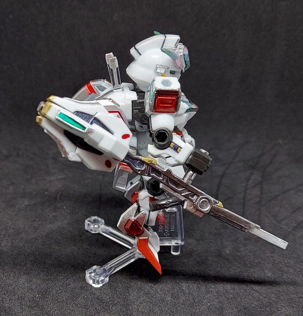 右側面。バリアブルロッドライフルはこの後…真ん中の亀裂から折れました。ショック。接着剤で補修しましたが…同シリーズで初めて破損を経験しました。