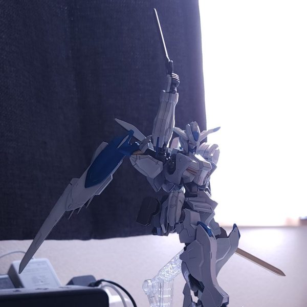 ガンダムバエル