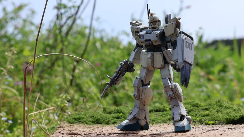 見たまんまの屋外撮影 ジオラマをミニ三脚で浮かせてます