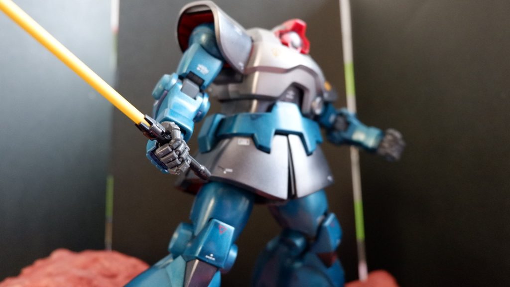 ヒートサーベル自体はなにか表現考えたら良かった。持ち手は光沢ブラックです。