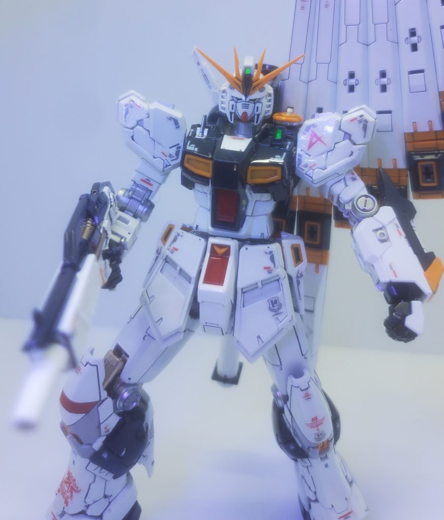 スジボリ少々加えたくらいです。手出し無用の情報量。