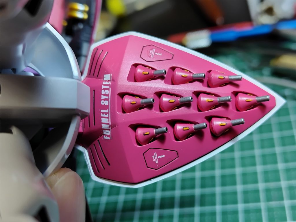 ファンネルは塗分してこんな感じです。