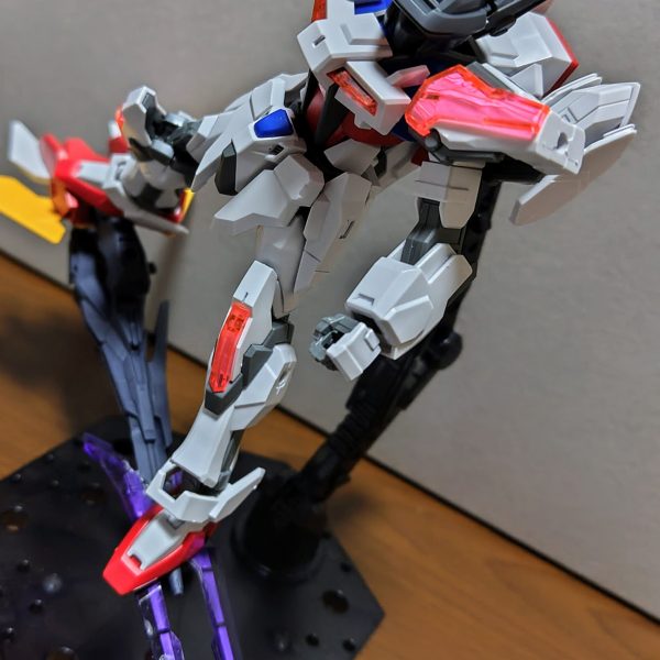 とある方の作例に触発されてEGストライクガンダムエクシードギャラクシーをベースに製作中です個人的には中々いい感じにまとまったと思っています✨あとはどう塗装で化けるか楽しみです(*´艸`)（3枚目）