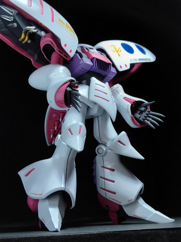 少し煽り気味で。この角度、なかなかいいかも。