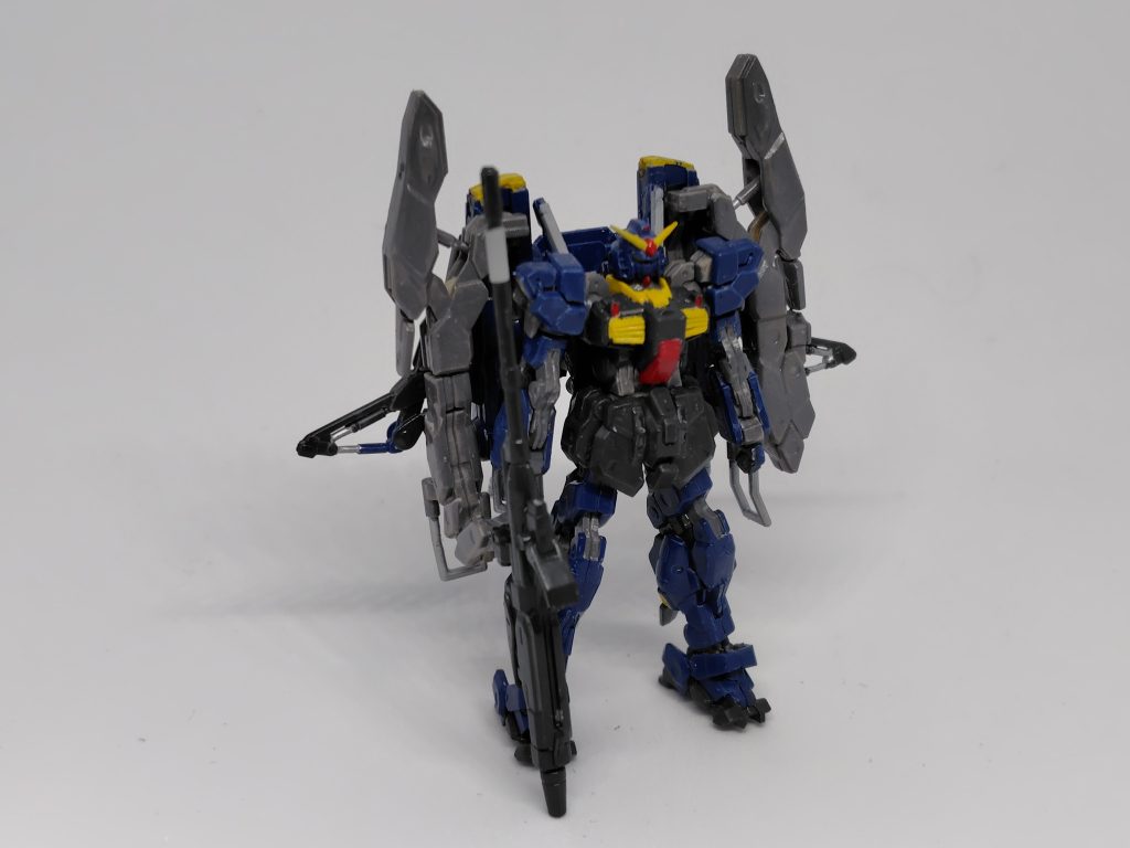 スーパーガンダム　ガンダムアーティファクト–3枚目/制作者：トモン・カッシュ