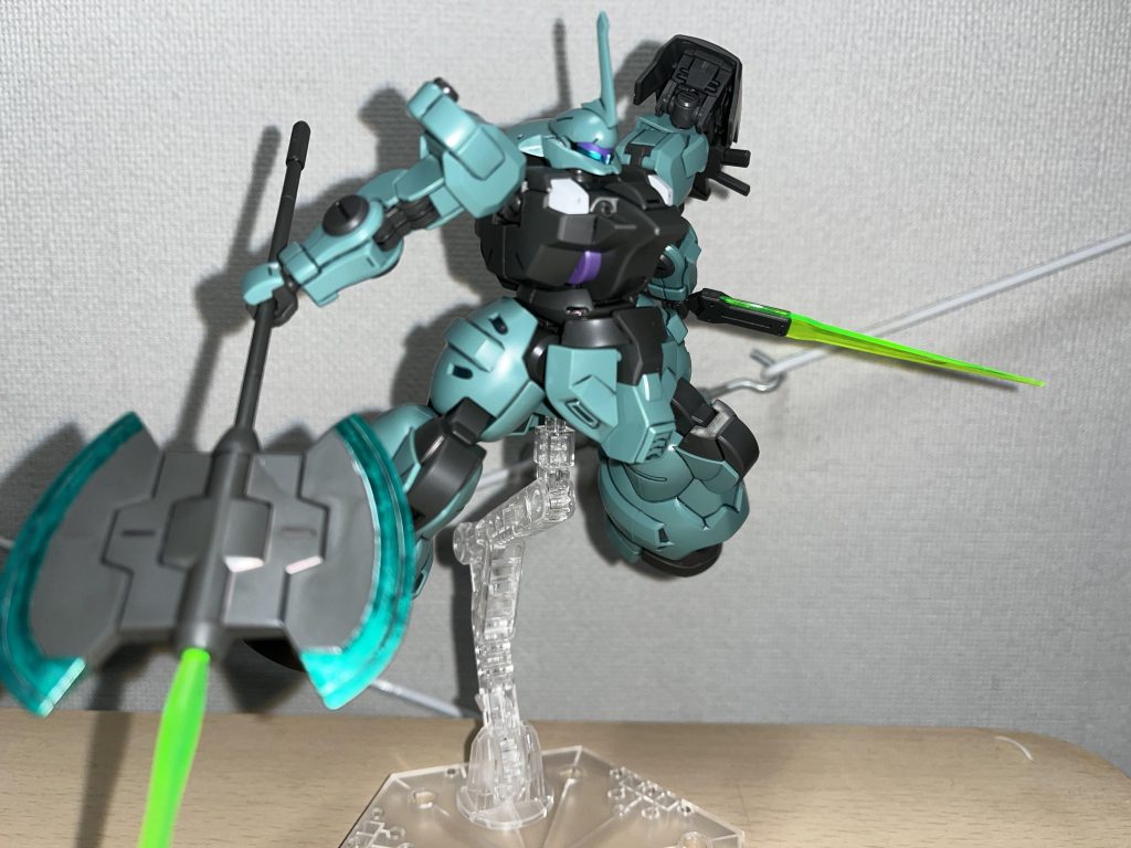 ということで終わりです。実はMGに取り掛かってるんですが、途中でダルくなってHGに逃げようってなったのがこのディランザでした。悪い癖だけど、もうこれは一生治らない病気ですね、、それじゃあ。。