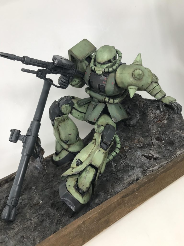 せっかくのMGなんで可動域を活かして、ジオラマ風に撮影