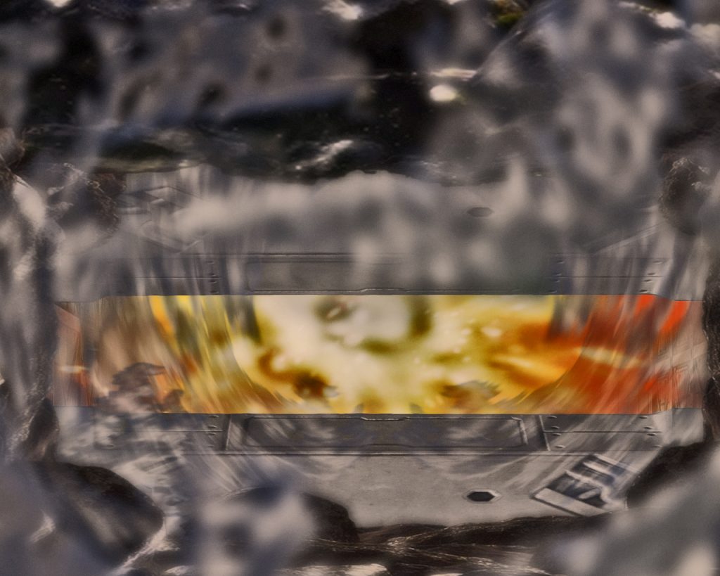 「隔壁閉鎖急げっ!!」宇宙艦ドッグが閉まる寸前にシュツルム・ファウストが内部へ滑り込んだ。そして着弾すると大きく爆発しドッグ内を火の海にする。「ジム隊は何をやっている⁉ドッグが次々に潰されていくぞ!」副官は思っている程戦果が上がらないジムに苛立ちを隠さずオペレーターにぶつけた。 「訓練生ばかりでまだ飛行時間も少ないんですよ!」「そんなのは知っている!だがあまりにも一方的ではないか!」副官とオペレーターのやり取りにワッケインが口を開く。「遺憾ではあるが地球上空に出撃中の我が基地の艦隊は進軍を停止。艦隊所属のMS隊をルナツーへ呼び戻せ」「しかしオデッサ作戦は開始されており、地上軍に対してもメンツが…」「メンツの前にルナツーが落とされる方が笑い者だ。ジャブローの土竜共は前線の事を何も解っていない!」「いま艦隊からMS隊が発進しても30分は掛かります!」「構わん、これ以上の被害は出せん。それにオデッサ作戦を放棄する訳ではない。艦隊はそのまま固定し状況を見て再度進軍させる」(ジオンめ派手にやってくれる…この事態は恐らく地上軍の不始末だな…)