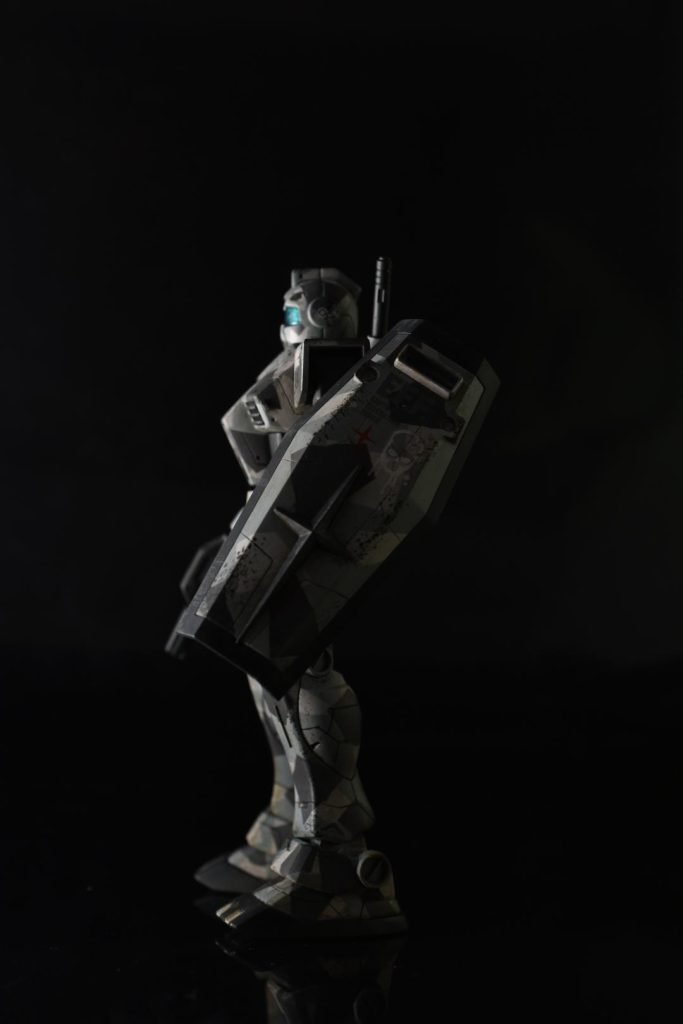 ジオン側からみたら怖いやつということでスカルのデカールを貼ってあります。