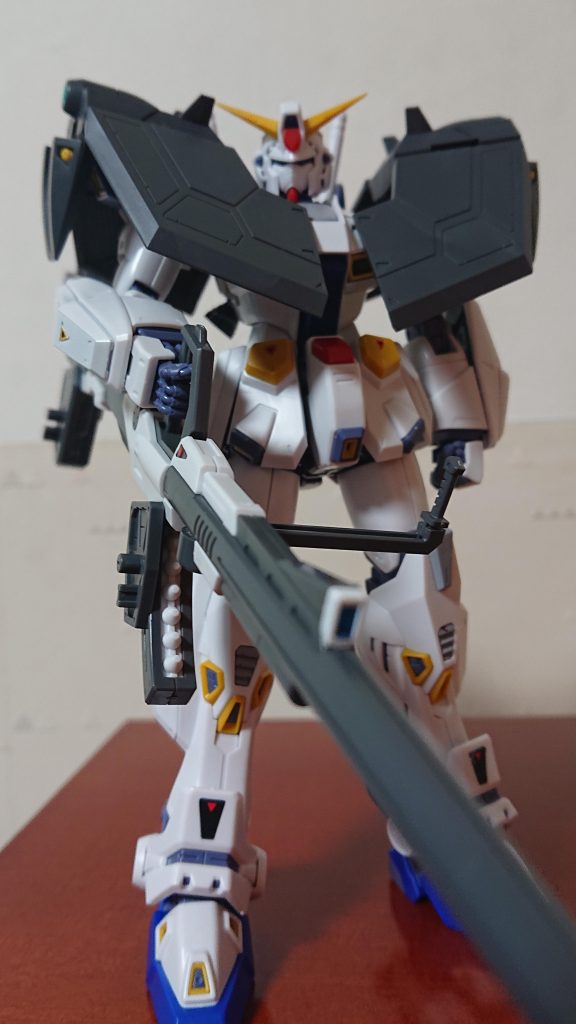 正面から👀↓３号機https://gumpla.jp/mg/1869344  Rのステルスアーマーでレーダーから身を隠し狙撃するサイレントスナイパー  