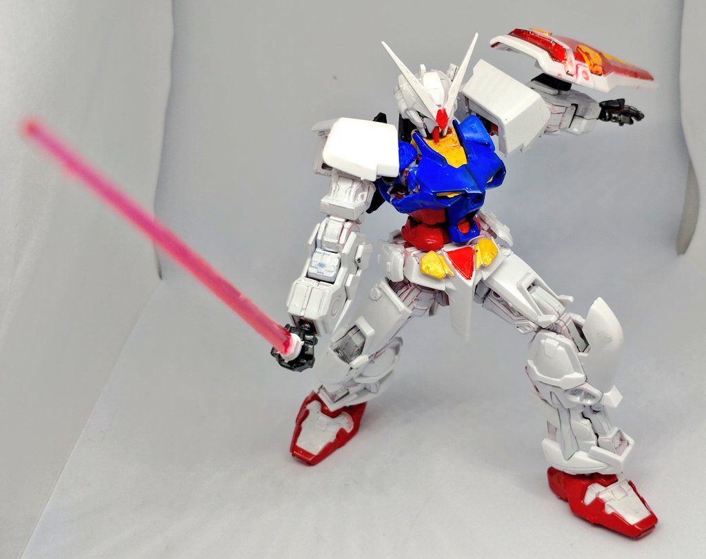 ガンダムアストレイファーストフレーム–5枚目/制作者：シン