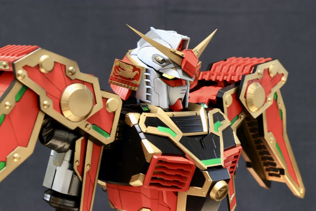 本体のデザインは78代目武者ガンダムと真武者ガンダムを参考にリアルタイプにも馴染むように自分なりにアレンジしました。