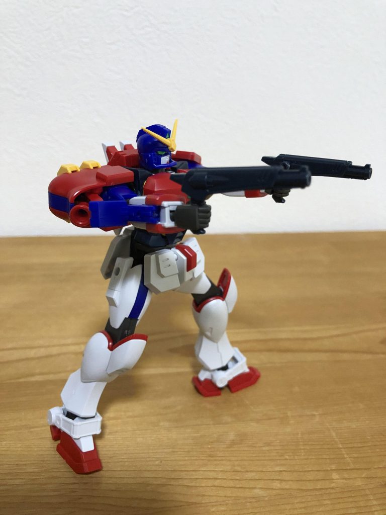 ギガンティックマグナムを構えて。