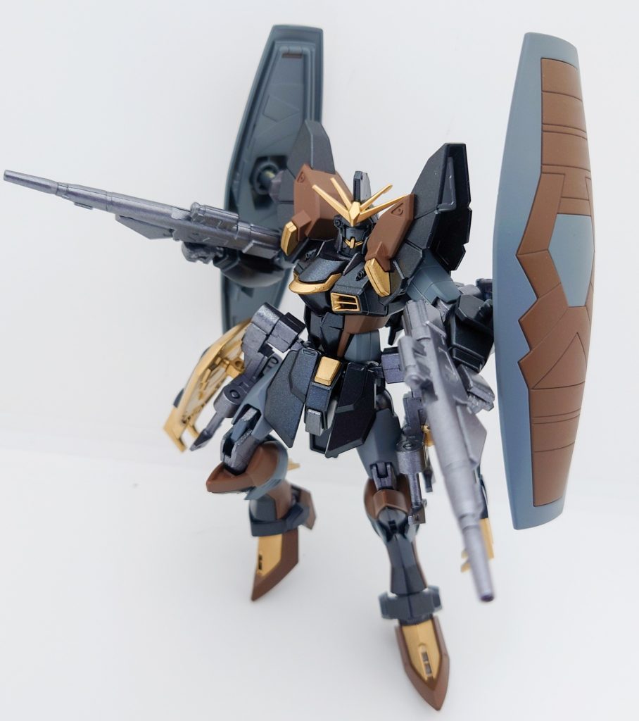 武器は2丁拳銃で、暗闇から狙撃する夜の狩人をイメージしてみました。遠距離攻撃形態。