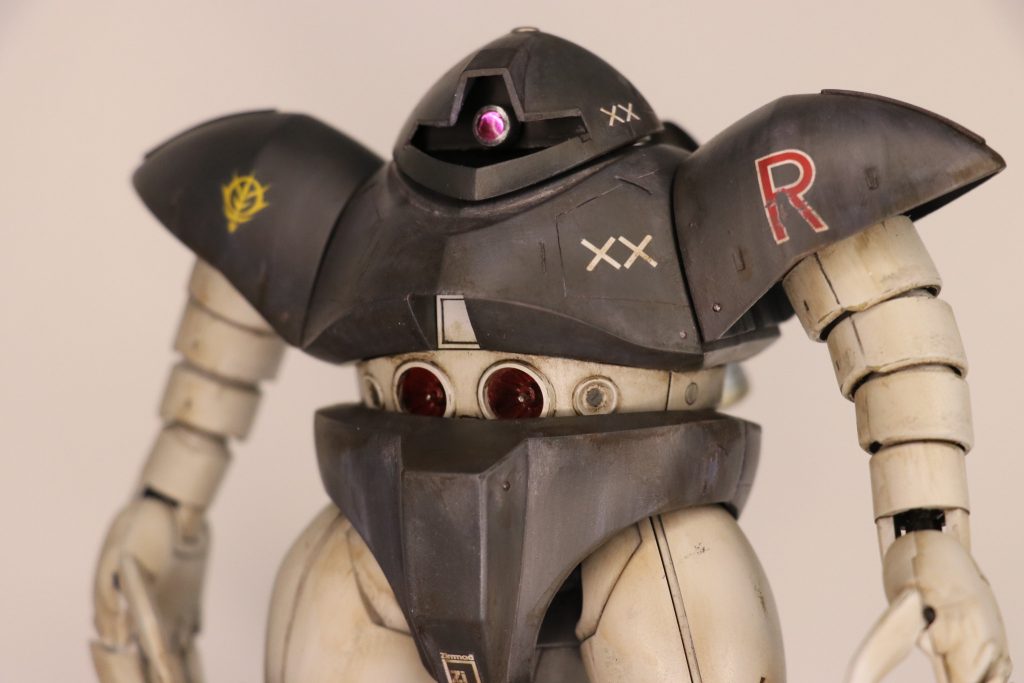 デカールは某社のドイツ戦車を作った際の余りも使っています。