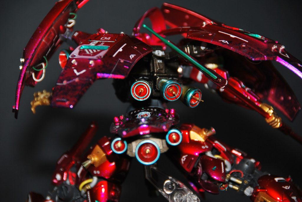 背後からの姿も是非見て頂きたいです。