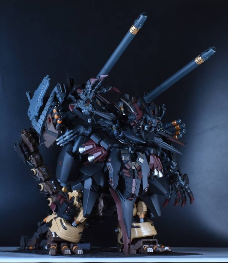 一応アクションポーズも取れますが、このポーズ以外ほぼ取ったことないですちなみに重量があり過ぎて(豆柴くらい？←)股割りし始めるので下にはゴムマットを敷いています。