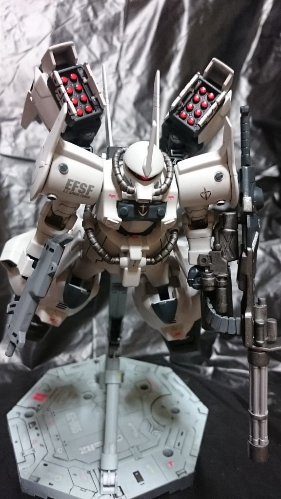 ガンダムベースのも持っているので何時か組みたいと思っています。