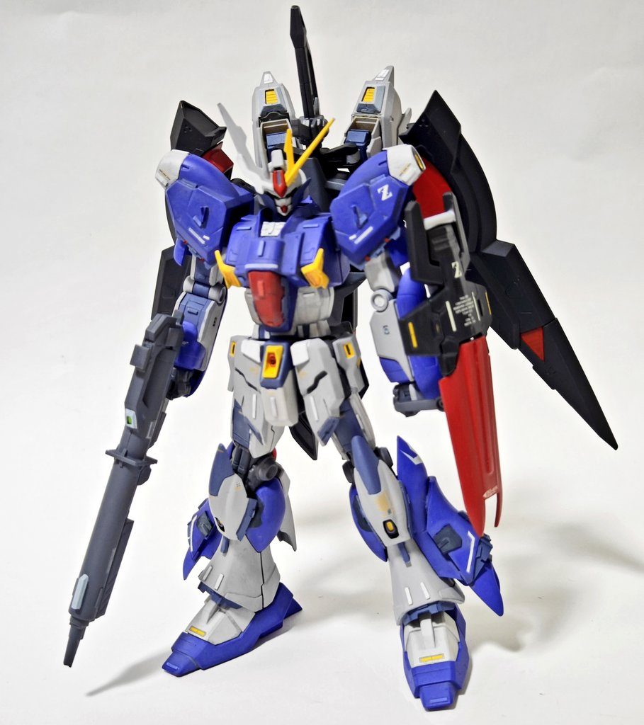 装備をパージすると軽量化されたガンダムが出てくる。