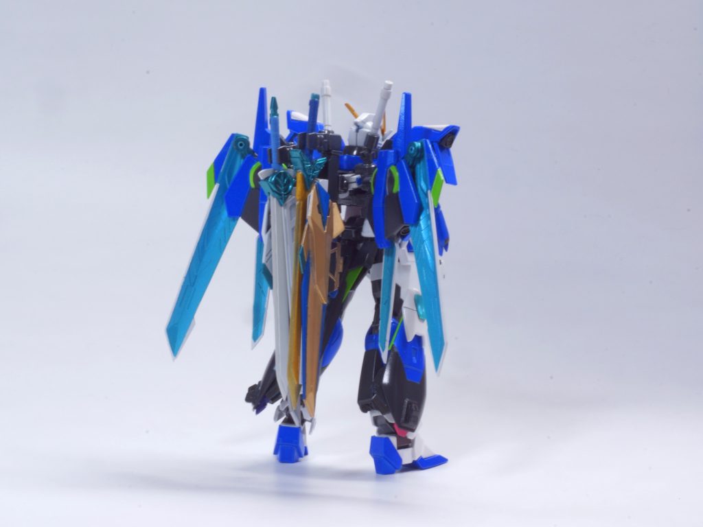 ALICEALICEALICEALICEALICEALICEALICEALICEALICEALICEALICEALICEALICE　装備した/S装備がよくわかるアングルです。GNシースⅡのシースは鞘という意味だそうで、金木犀、銀木犀に合わせたカラーのカバーパーツが取り付けられています。ALICEALICEALICEALICEALICEALICEALICEALICEALICEALICEALICEALICEALICE