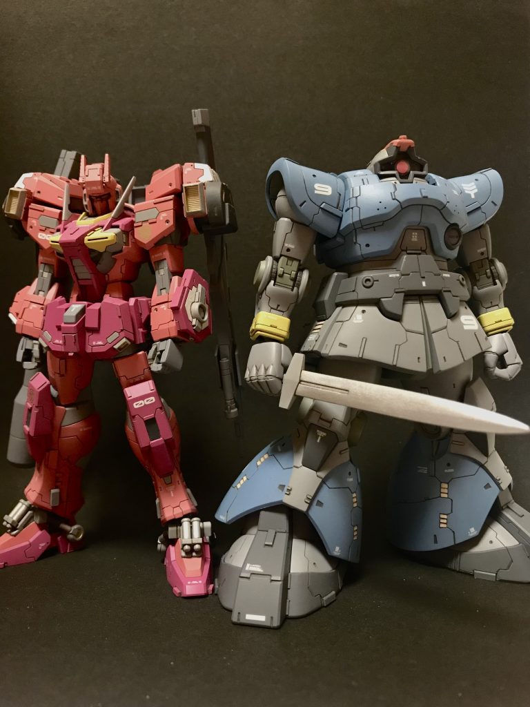 以前作ったパーフェクトOガンダムIIIと一枚 戦闘力差は戦車とチャリンコくらいありそう