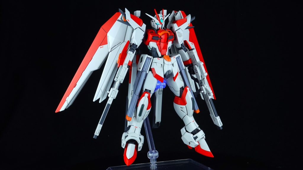 デスティニーガンダムの脚とかも使っています