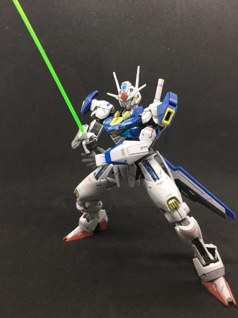 第1話のラスト、ディランザ(グエル専用機)に引導を渡す直前の両手持ち風に。あの時にスコア6だったらグエル先輩はきっと塵芥すら残らなかったでしょう...