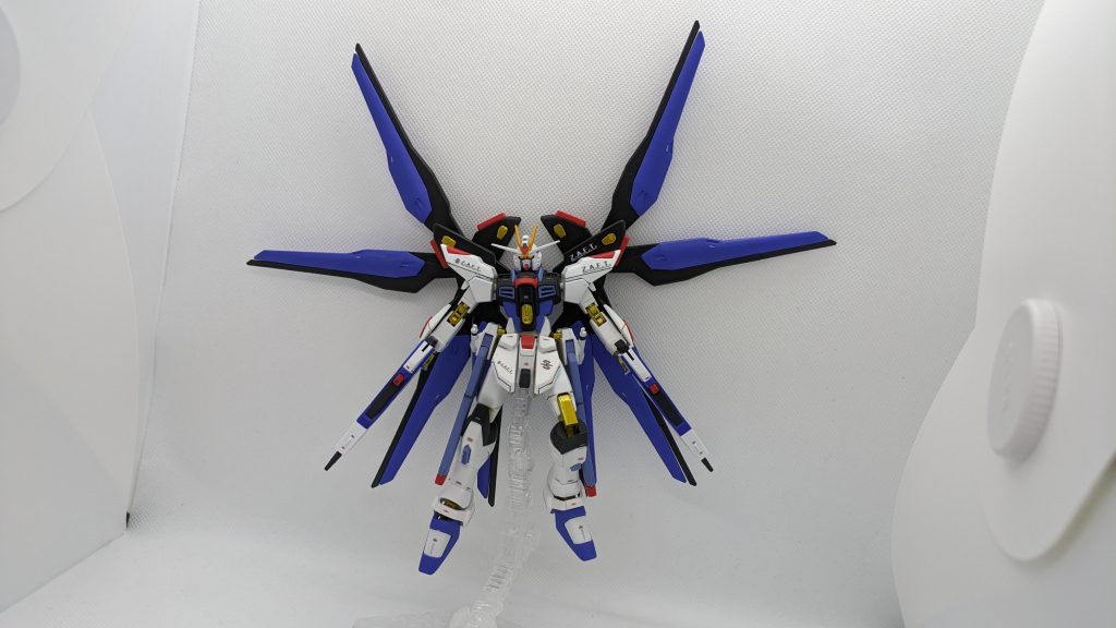 ストライクフリーダムガンダム–2枚目/制作者：@ロビン