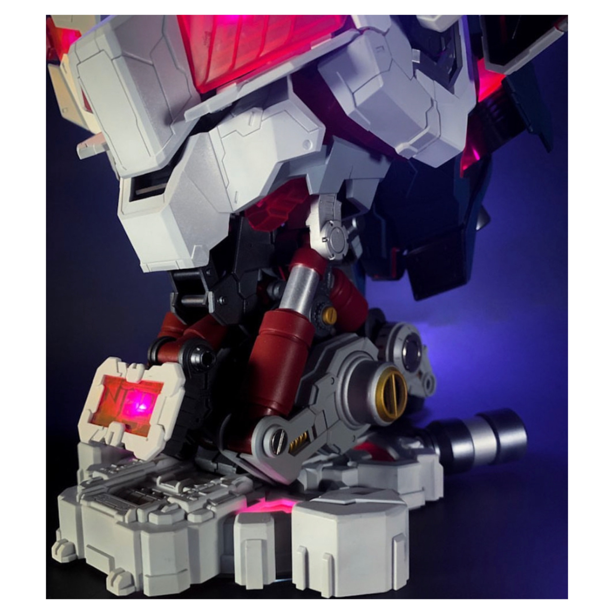 1/35 RX-0 Unicorn Gundam Bust｜XIIさんのガンプラ作品｜GUNSTA 