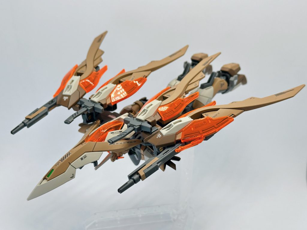 MA形態です…というかまんまネオバード形態ですね…元々ウイングゼロが寝そべり変形なのとウィング状のバックパックのため、イモジャと相性バッチリでした👍