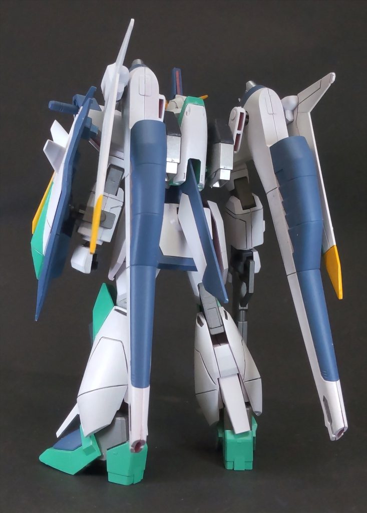 HG セイバーガンダム–3枚目/制作者：三代目和菓子屋