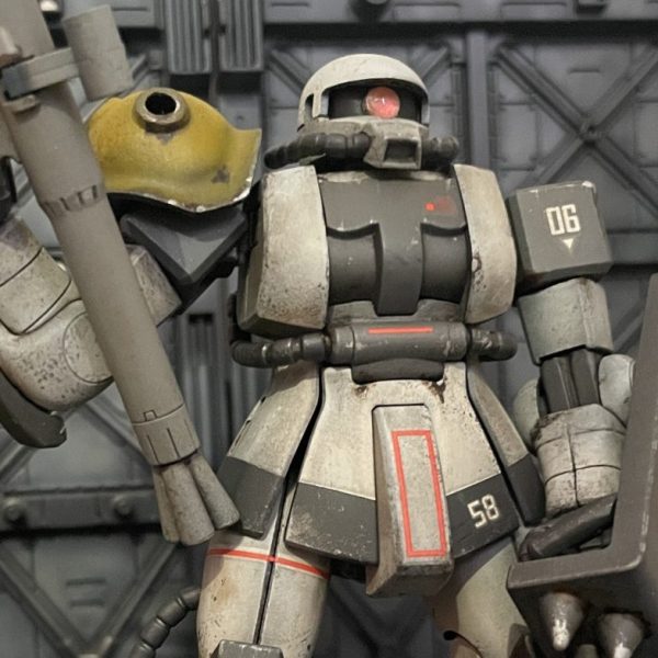 ボロボロのザク2をリメイク