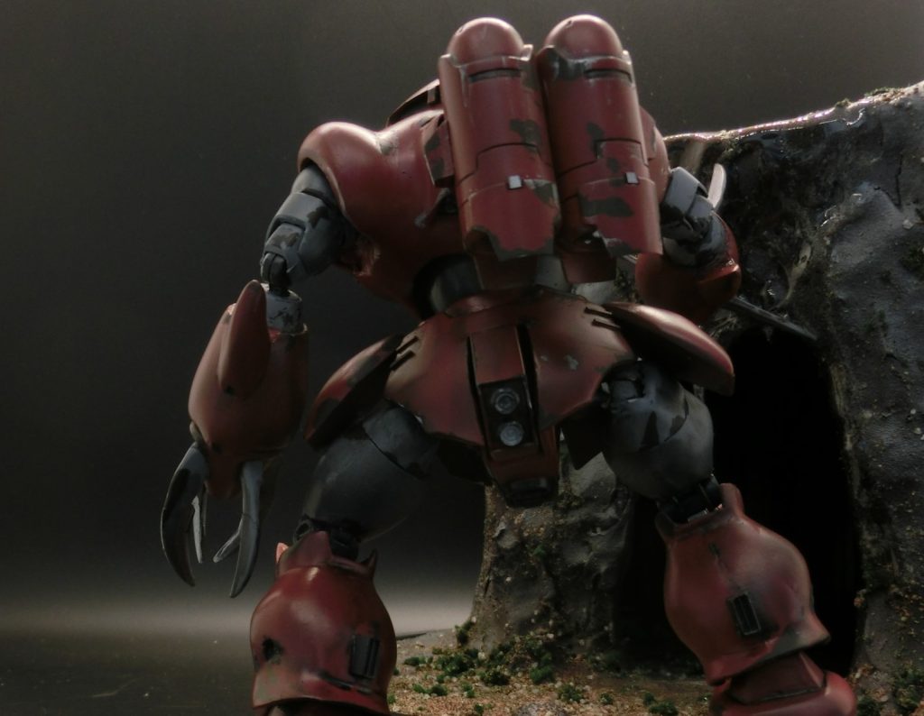 股関節は結構稼働するように工夫しています。