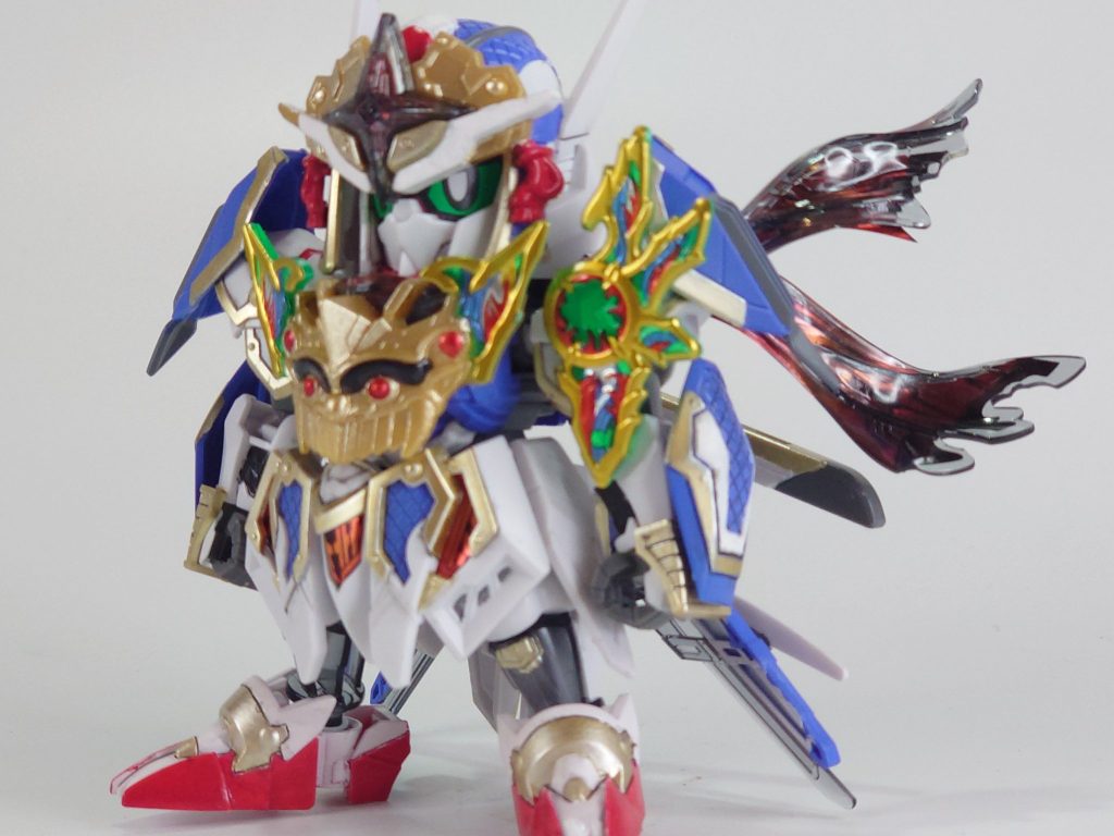 ちょっと斜めから、値段が高くなったので足の肉抜き穴とかふさがってるかなと思ったら普通に空いたままでちょっと残念でしたがデザインはかっこいいですね