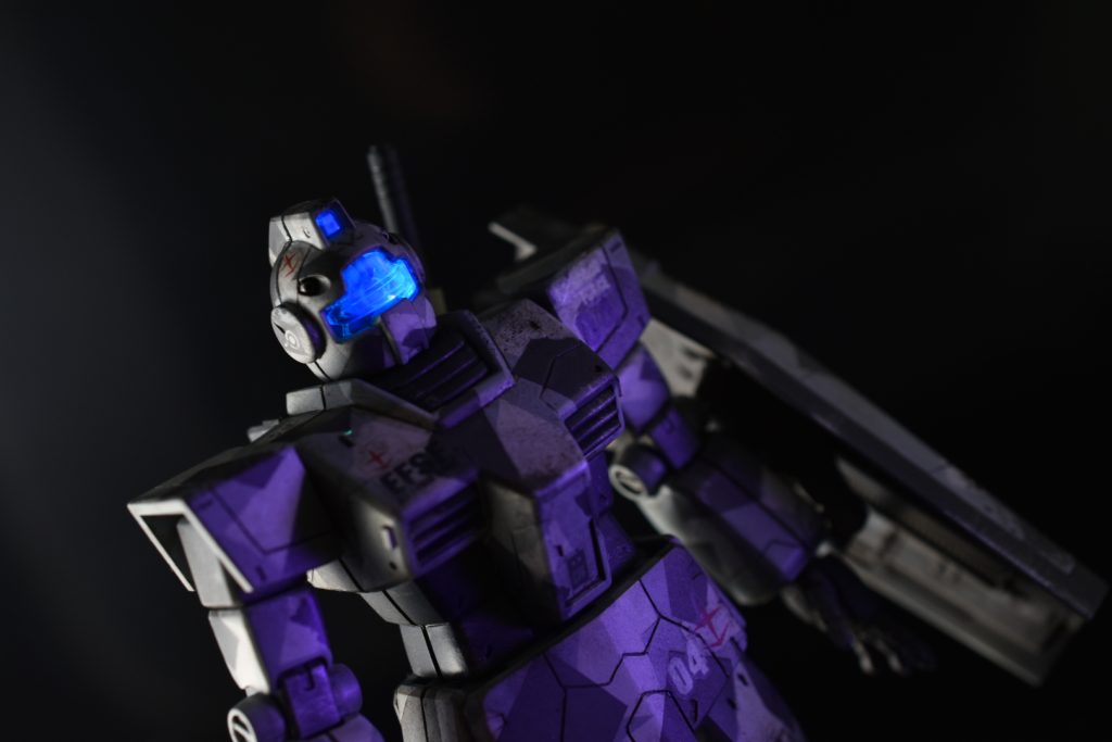 カメラとセンサーは蛍光クリアーを塗ってます！ 