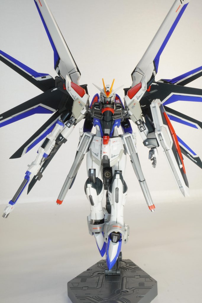 HG ライジングフリーダム(フリーダムカラー)–2枚目/制作者：こなろー