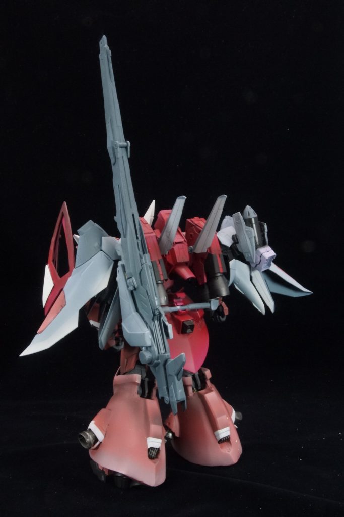 背中が派手でSEEDらしい。