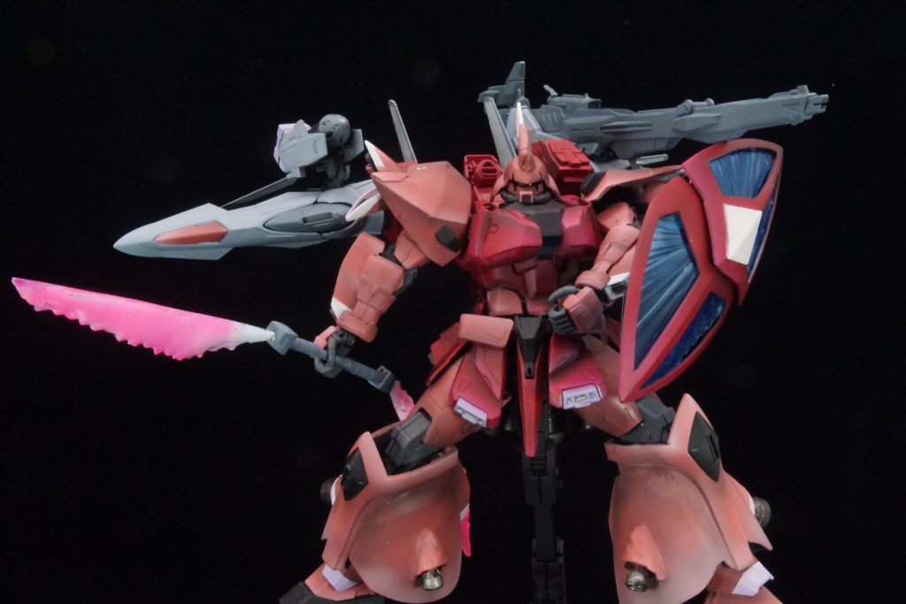 展示会まで時間がなかったので強化型ライフルとレールガンは作っておりません。ビームシールドのギミックは再現出来ました！