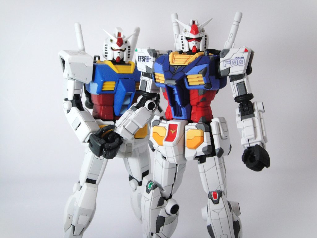 初代実物大ガンダムのお台場ガンダムのプラモとも言えるRGガンダムと。来るべきガンダム50周年にはこれらを超える衝撃的な企画の発表を期待しています。現地で体験できて本当に感激しました。ありがとう横浜ガンダム。おつかれさまでした!