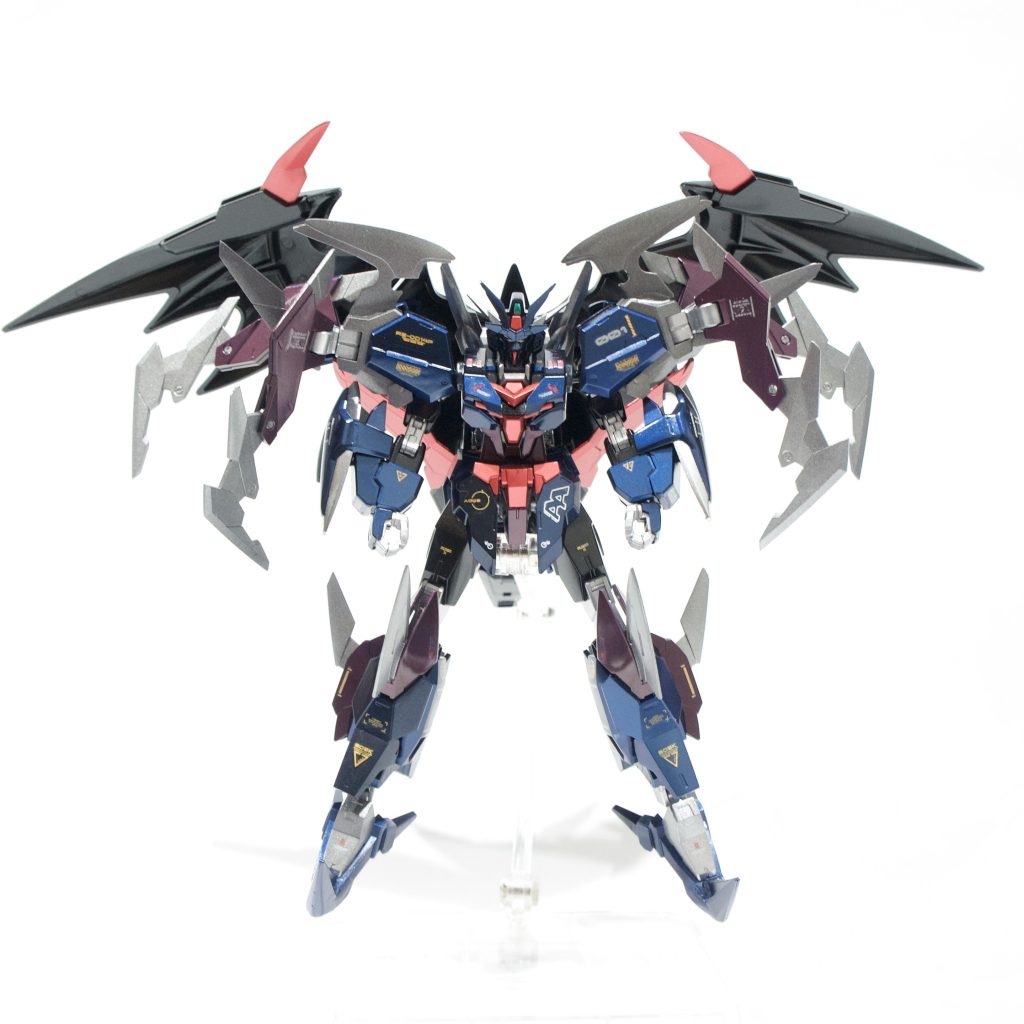 今回の写真は全て嫁さんの一眼で撮ったんですが、iPhoneのカメラがいくら綺麗とは言え、この手のモノを撮ると全然違うのが分かりました_:(´ཀ`」 ∠):ちょっとガンプラの為に一眼も練習しよう…笑