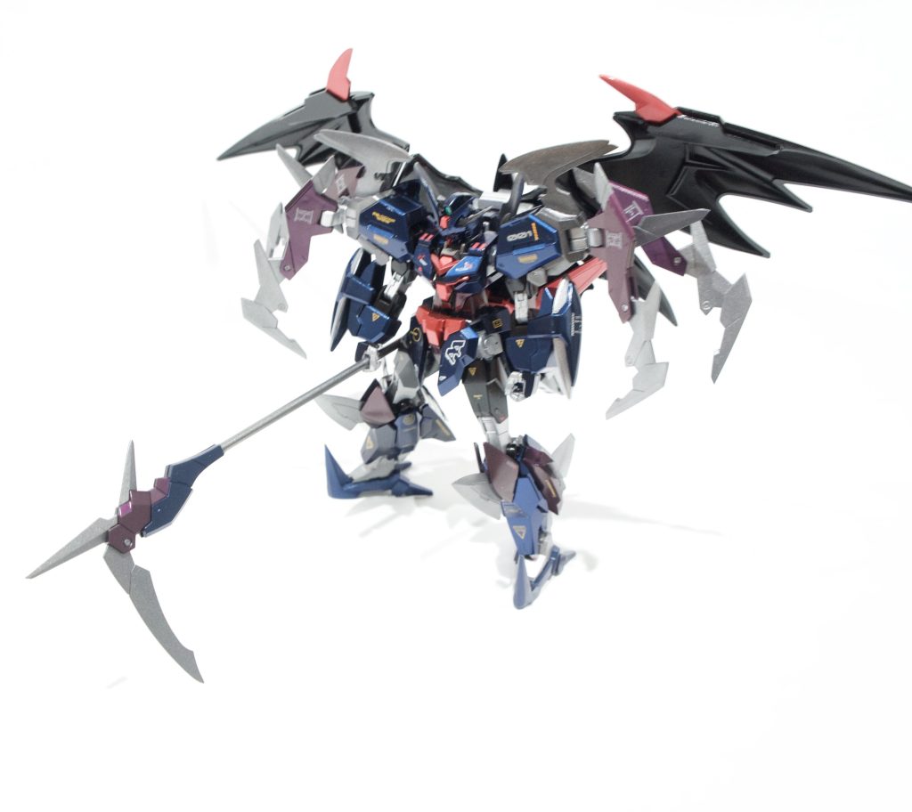 全体的に尖ったパーツが多かったので全て削り出しで先端を尖らせています。