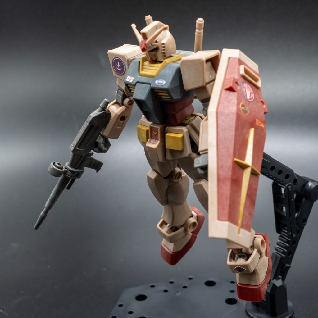 自分がアムロだったら、出撃はしたくないですね。一発でも被弾したら、間違いなく全焼ですね(^_^;)