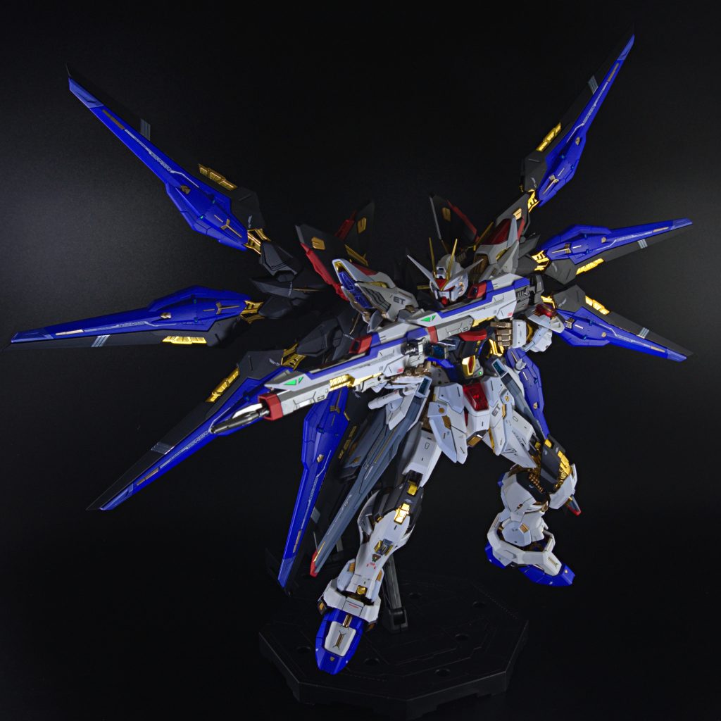 いつもはスマホ撮りが多いんですが、今回は10年前のミラーレス機、NEX-5Rを引っ張り出してきました。もうバッテリーもヘタっていて電源も頻繁に落ちる状態でしたが、何とか機嫌を取りながら撮影敢行しました。撮影技術ももっと勉強したい今日この頃です。