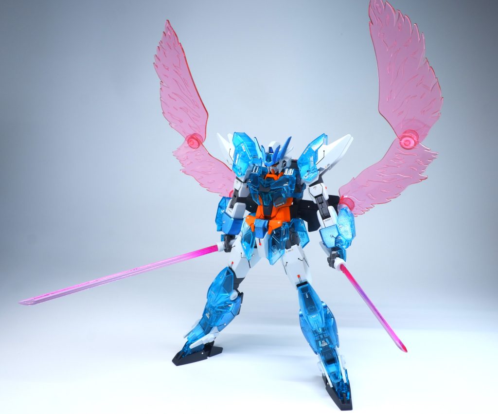 ▲アクションポーズ2、フォトンエッジ二刀流!刀身はヴァルヴレイヴのプラモから拝借してます