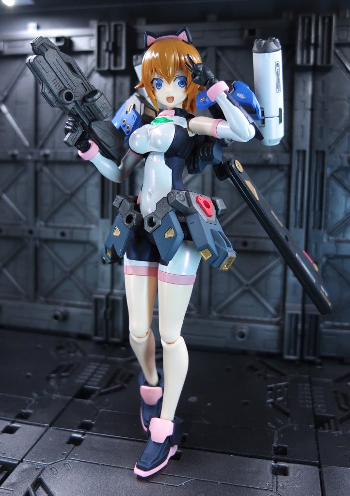 Figure-rise Standard あばたーふみな。足の関節以外全て30msと共通ですが、多少のオリジナル要素が入っています(ほぼ一緒)フェイスパーツはミオリネやチュチュなどのように別物では無く30msと同じでした。デザイナーは島田フミカネ氏指パーツを30msオプションにしてみました