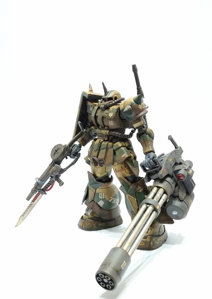 今回のメインカード「ジャイアントガトリング」です。絶対エグバ機に似合うと思って購入しました。如何でしょ？気怠く持ち歩く姿を思い描いていましたが、イメージ通りの仕上りに満足です😄この男に持たせると危険すぎますね。