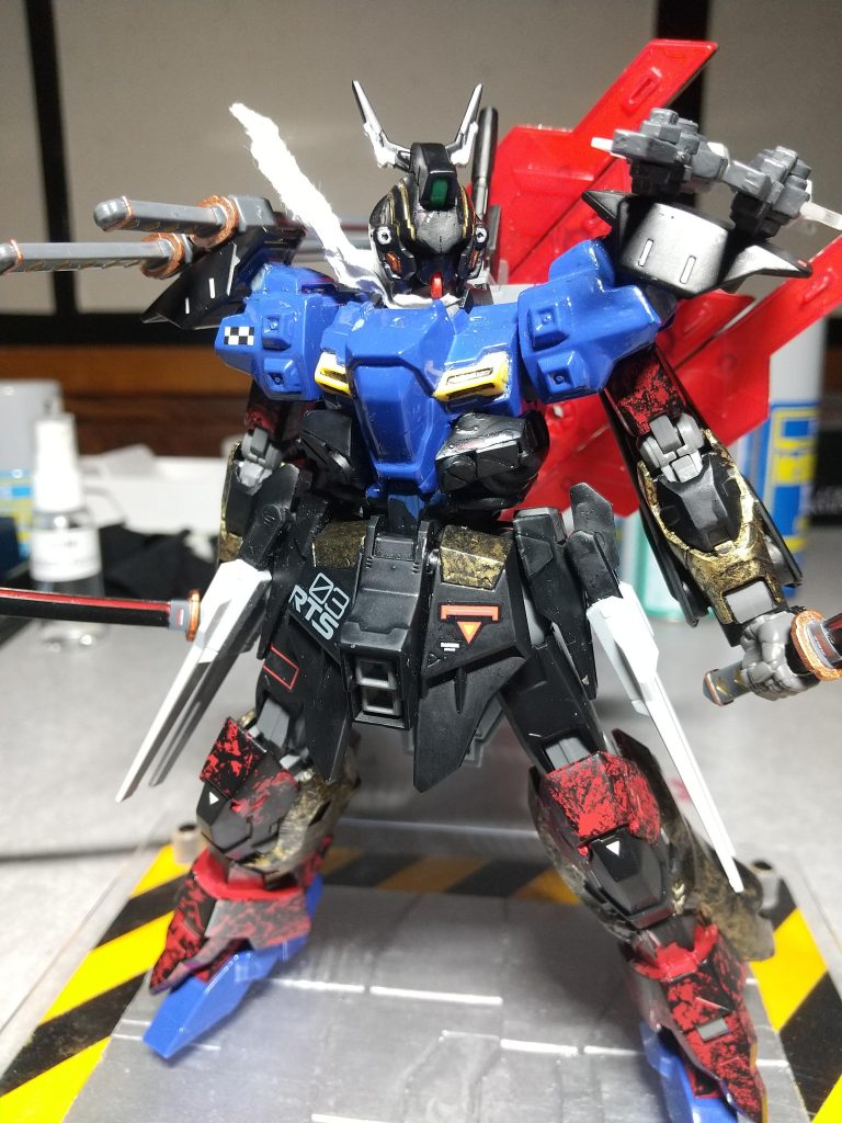 アップ(光源が強すぎる気が…)腰の